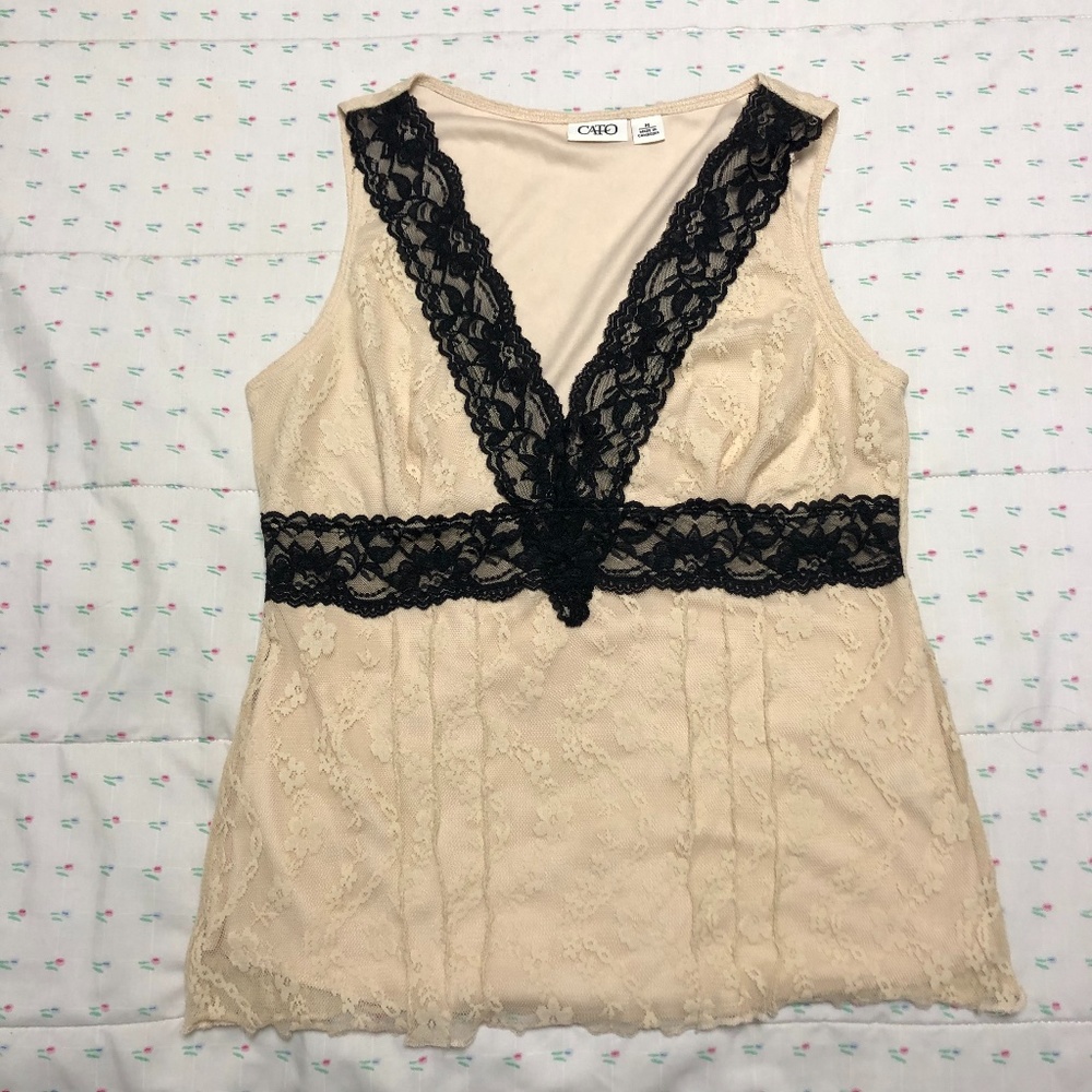Cato Womens Med Tan Laced V-Neck Sleeveless Blouse
